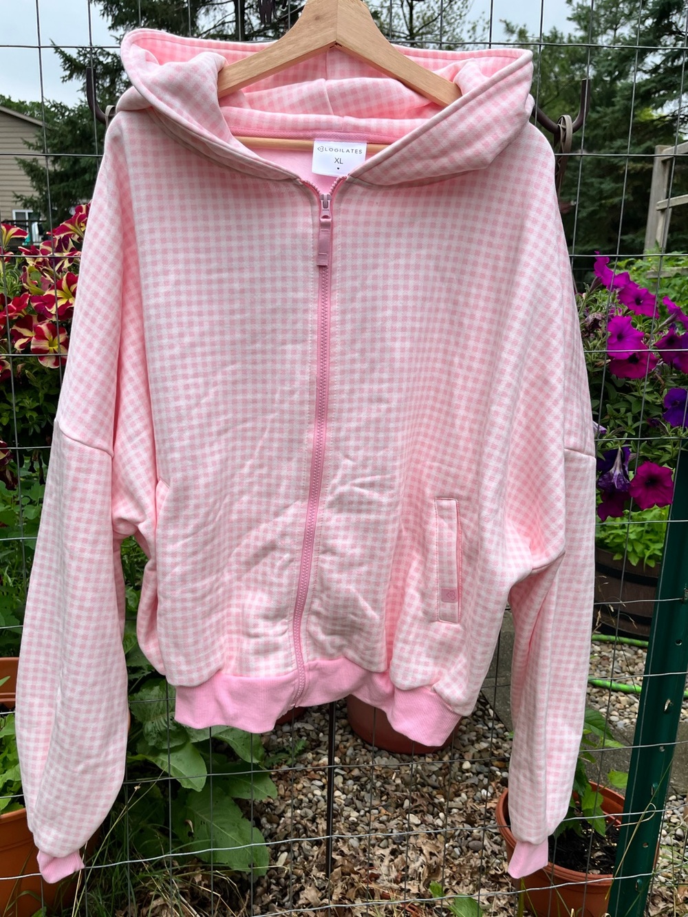 Blogilates Marshmallow Full Zip Hooded Sweatshirt Pink Gingham XL nwot